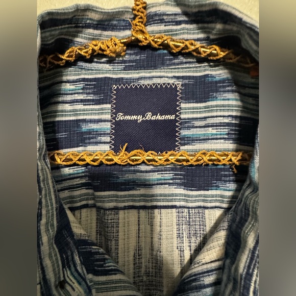 Tommy Bahama Men’s Camp Shirt Ikat Short Sleeve Blue Silk Blend Size‎ XL - Picture 3 of 10